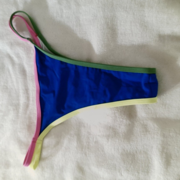 BEAUTIFUL SHELL WOMENS MEDIUM SIZE BIKKINI NEW! - Picture 2 of 6